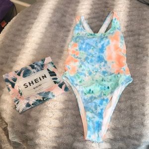 One piece suit